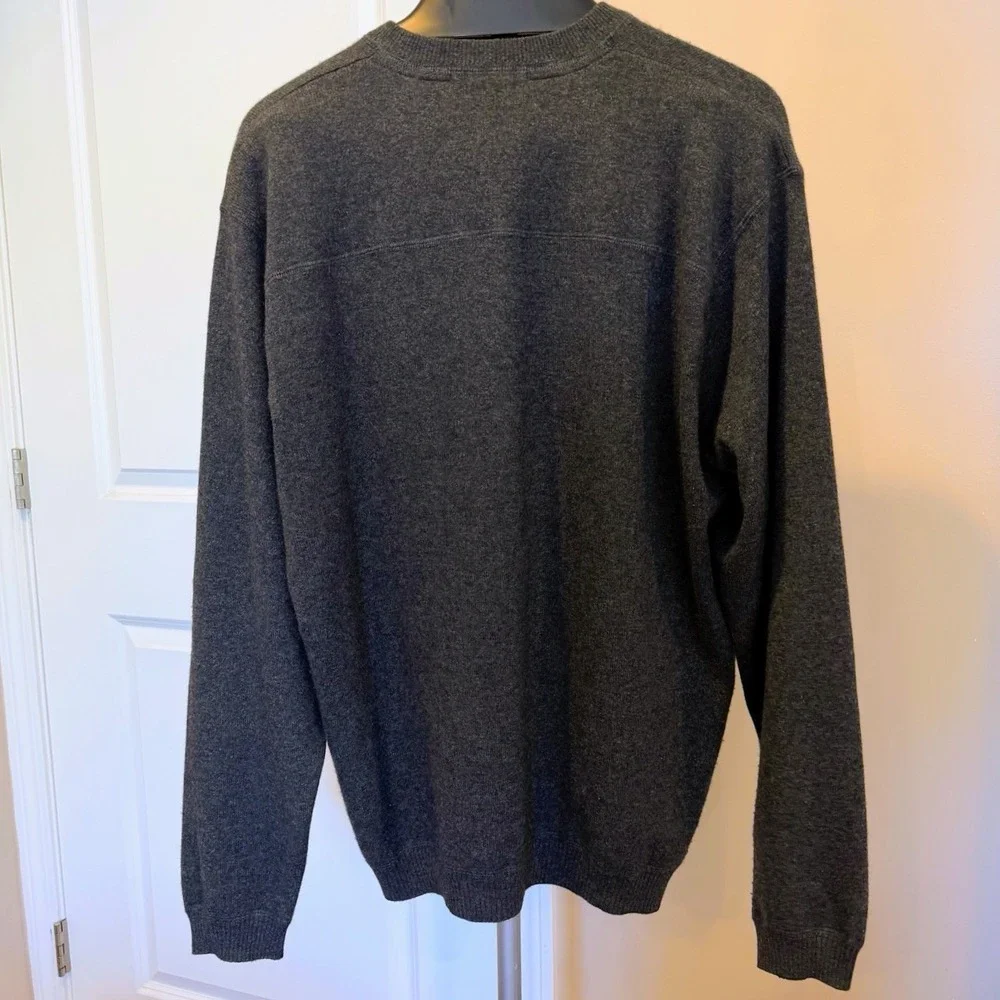 JWN John W Nordstrom 100% Cashmere Mens L Gray V-Neck Sweater Pullover Luxury